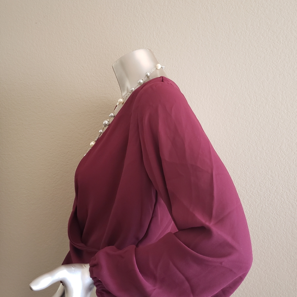 Tie V-back Wrap Crop Top size M Burgundy - Picture 5 of 7